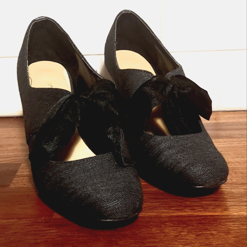 💙 Ann Marino Mary Janes